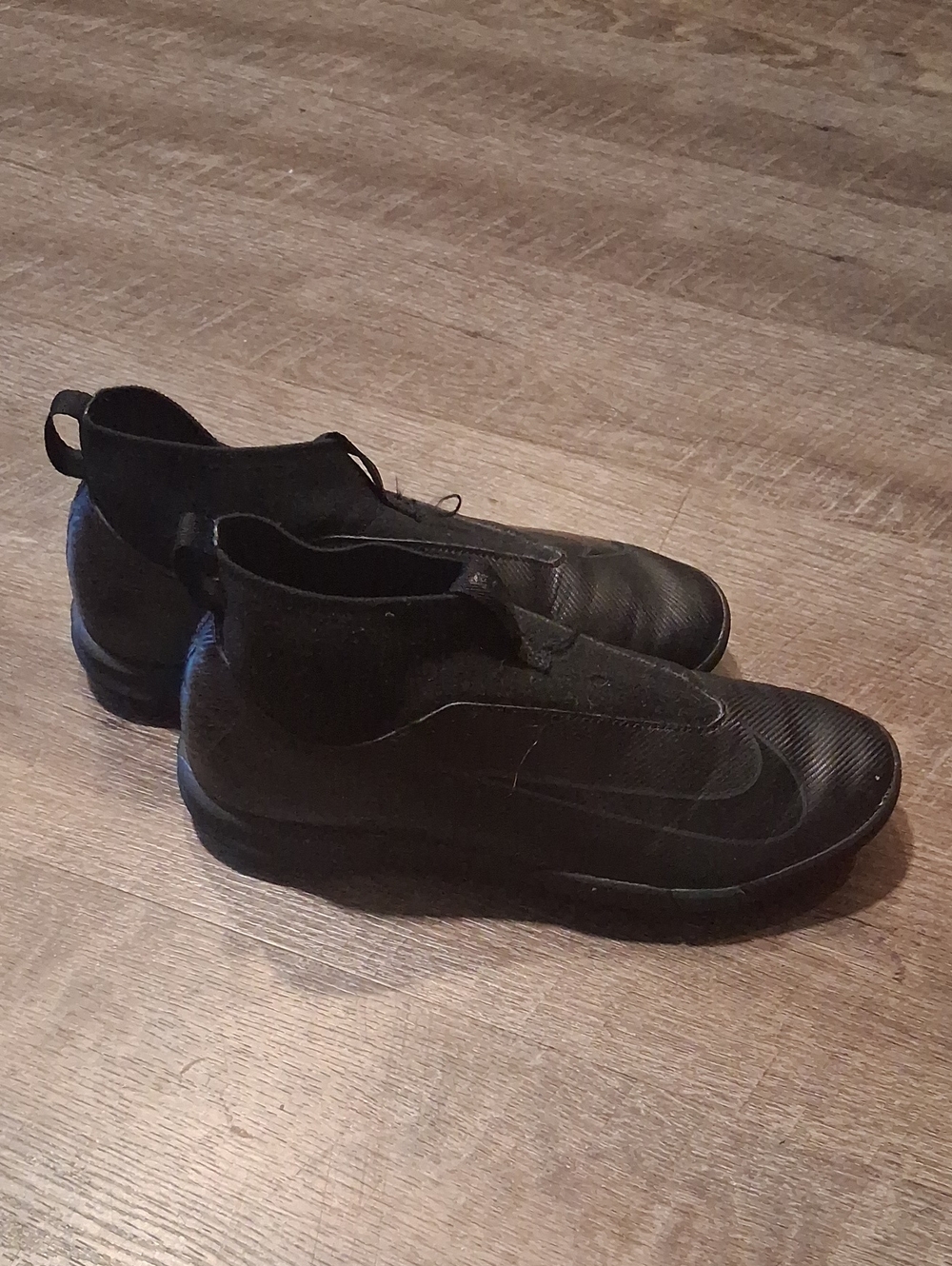 Indoor Soccer Shoes Black Nike Size 6 Youth